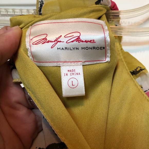 Marilyn Monroe yellow dress NWT - Picture 3 of 3